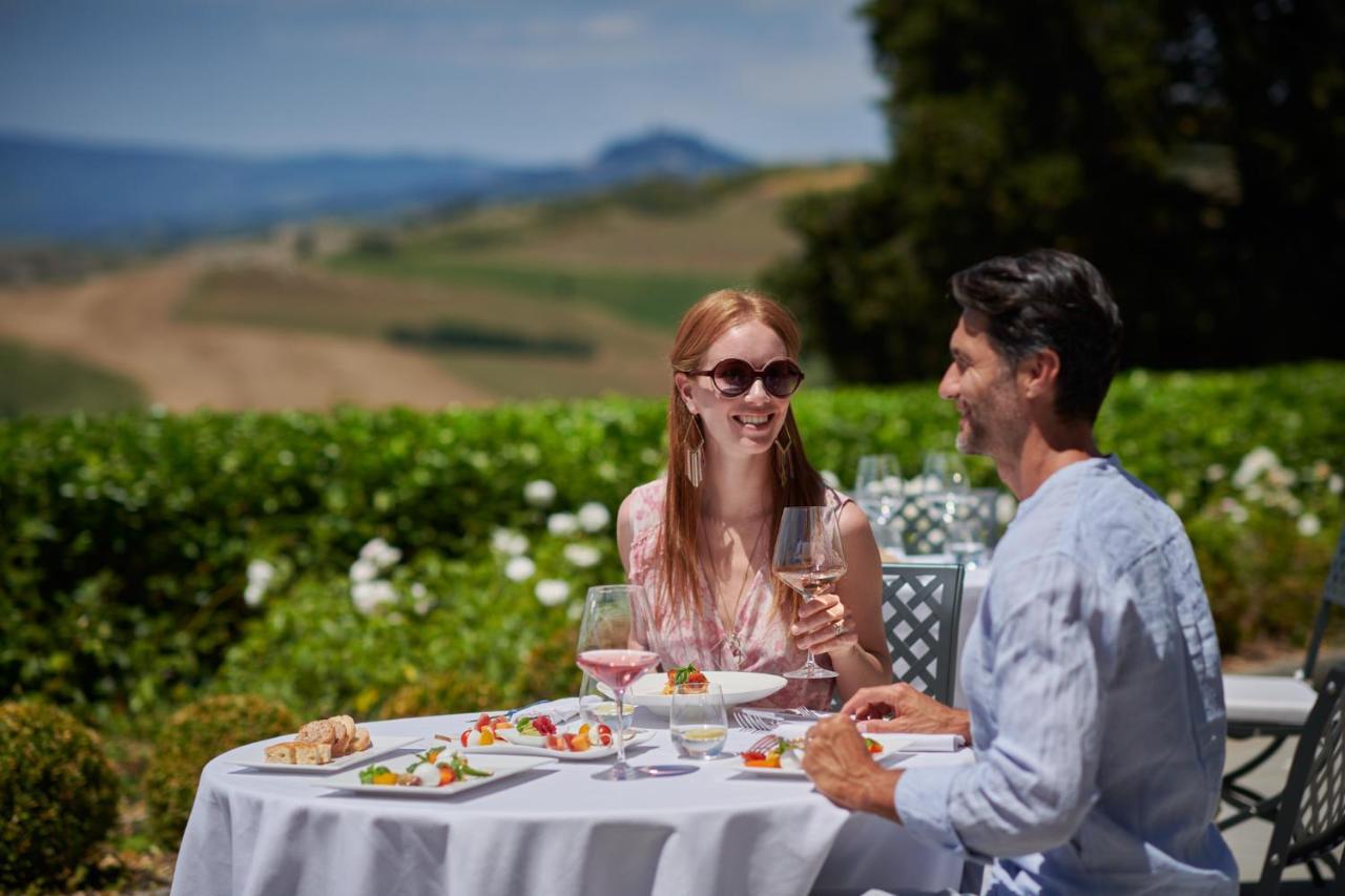 Fonteverde Lifestyle & Thermal Retreat - The Leading Hotels Of The World Сан-Кашано-дей-Баньй Экстерьер фото Wine tasting at Villa San Michele