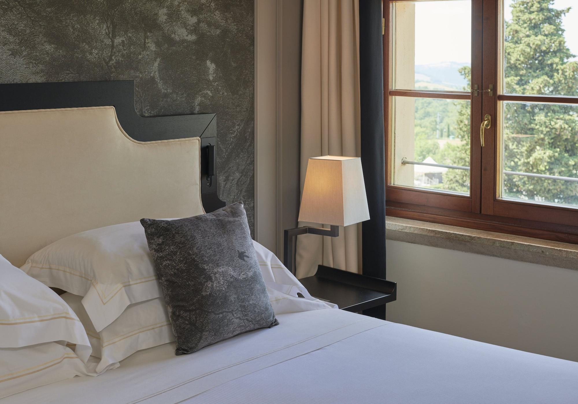 Fonteverde Lifestyle & Thermal Retreat - The Leading Hotels Of The World Сан-Кашано-дей-Баньй Экстерьер фото A bedroom at the hotel