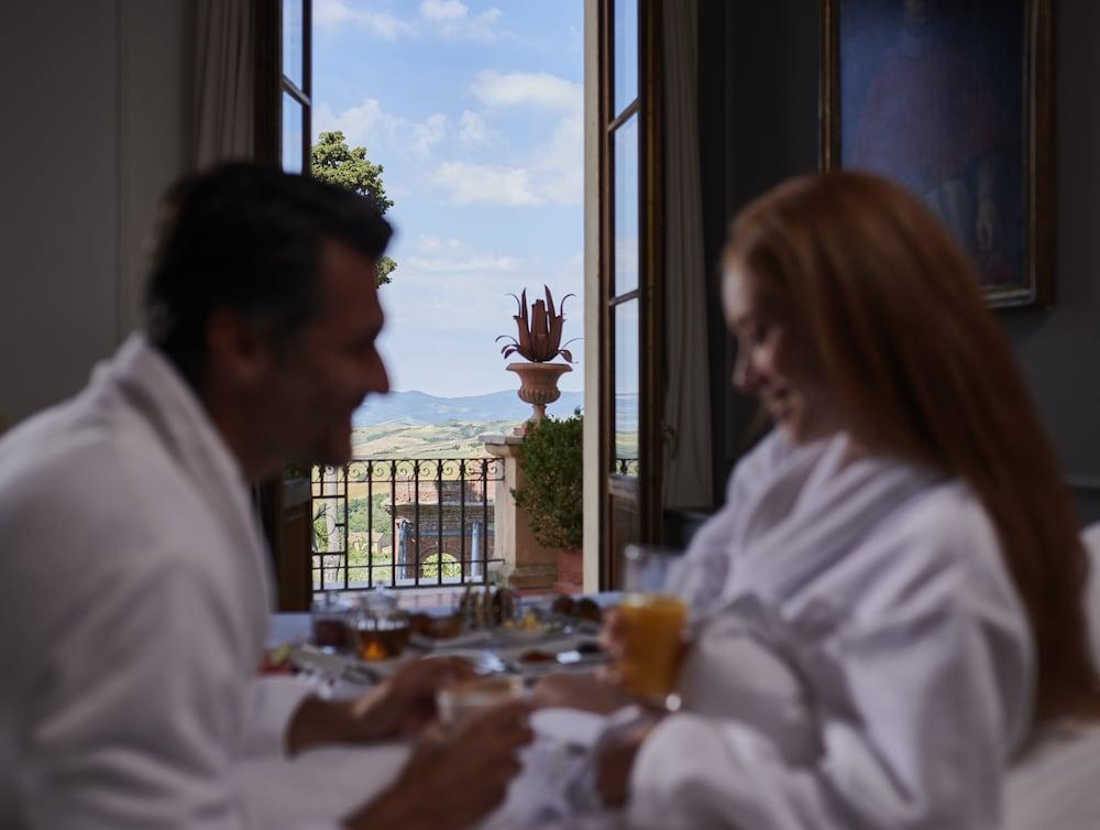 Fonteverde Lifestyle & Thermal Retreat - The Leading Hotels Of The World Сан-Кашано-дей-Баньй Экстерьер фото Breakfast at the Hotel