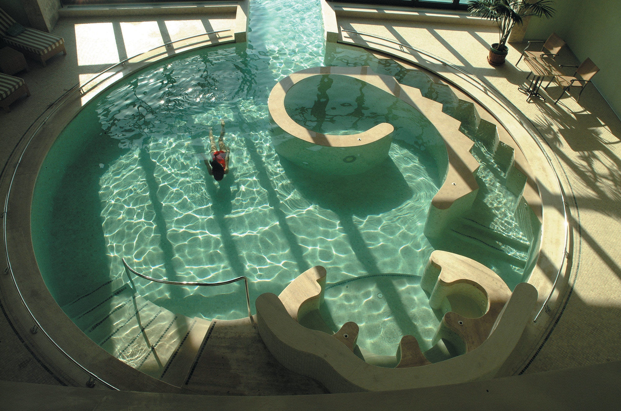 Fonteverde Lifestyle & Thermal Retreat - The Leading Hotels Of The World Сан-Кашано-дей-Баньй Удобства фото The pool at the top of the hotel